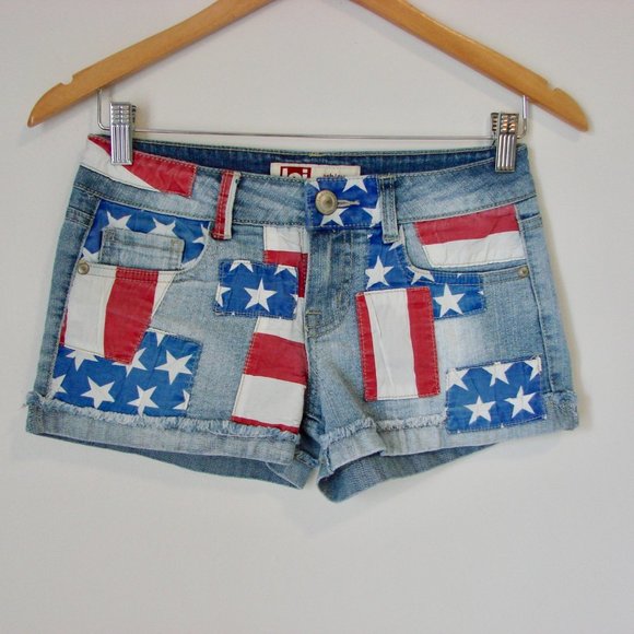 Vintage Y2K Denim Jean Shorts Low Rise Stars Stripes Frayed Hem LEI Size 1 or 26 - Picture 1 of 13